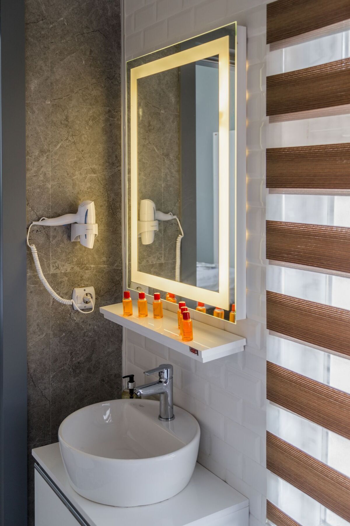 Corner Park Suite Hotel Istanbul Exteriör bild